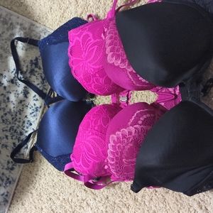 4 La Senza bras 38B